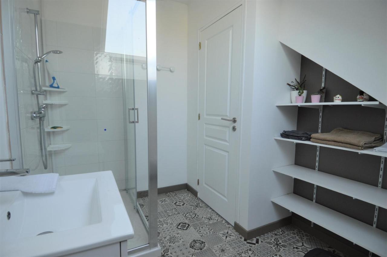 Appartement Moderne Avec Terrasse A 500M De La Mer Courseulles-sur-Mer Buitenkant foto